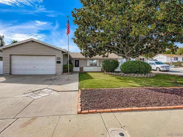 9760 Pebble Beach Dr, Santee CA 92071