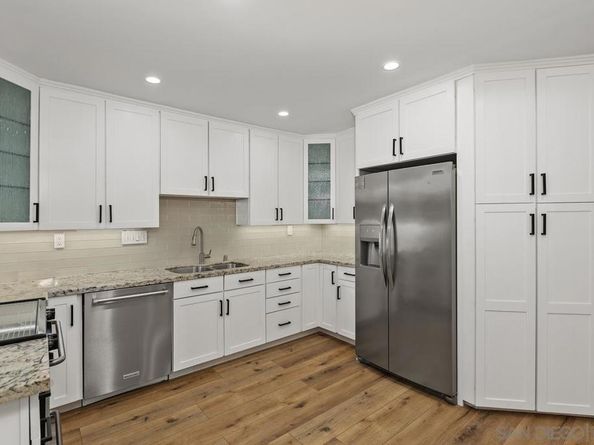 4353 Nobel Dr 64, San Diego CA 92122