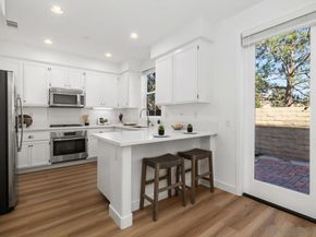 13285 Calle Del Campo 5, San Diego CA 92129