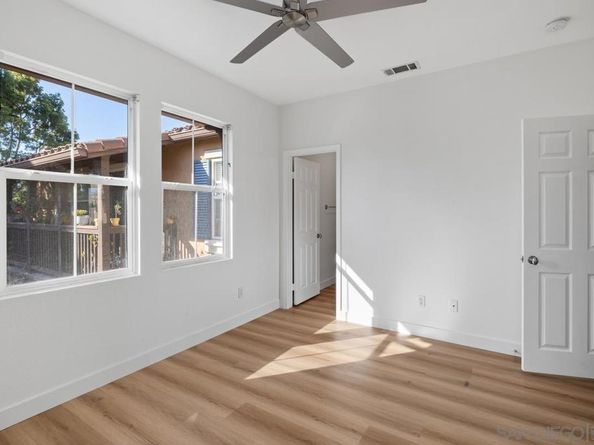 13285 Calle Del Campo 5, San Diego CA 92129