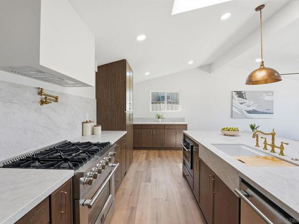 2866 Larkin Place, San Diego CA 92123