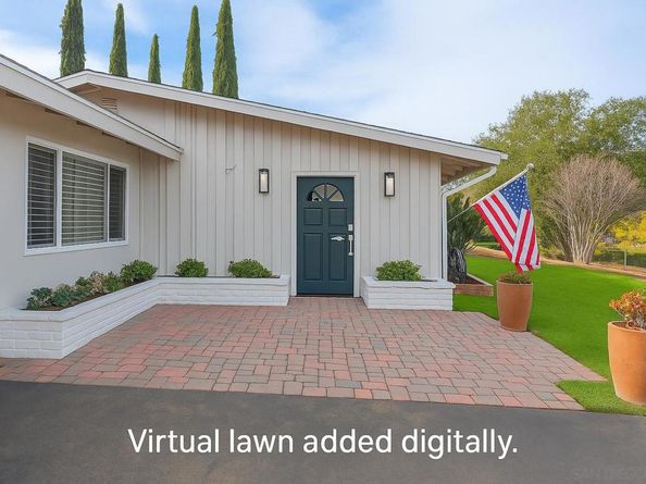 1037 Bushard Drive, Escondido CA 92029