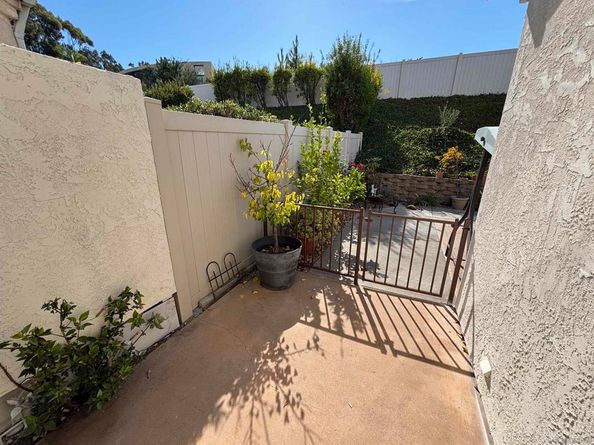 12141 Iron View Row, San Diego CA 92128