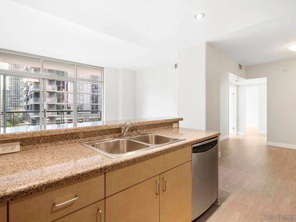 425 W Beech St 1003, San Diego CA 92101