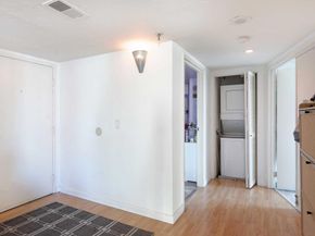 1514 7Th Ave 303, San Diego CA 92101