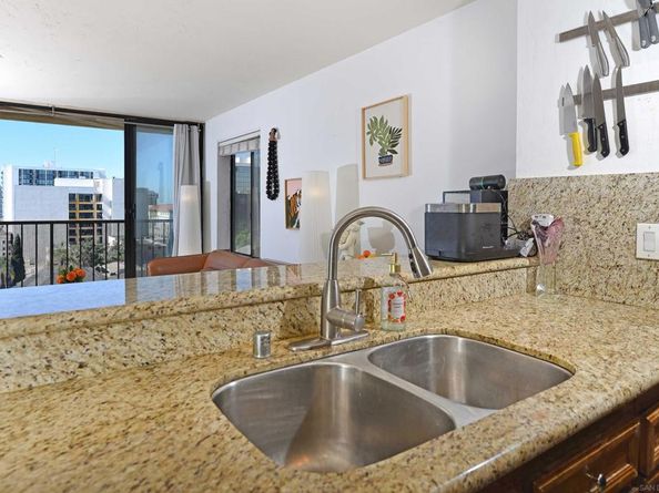 1514 7Th Ave 303, San Diego CA 92101
