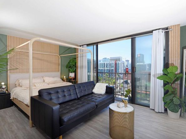1514 7Th Ave 303, San Diego CA 92101