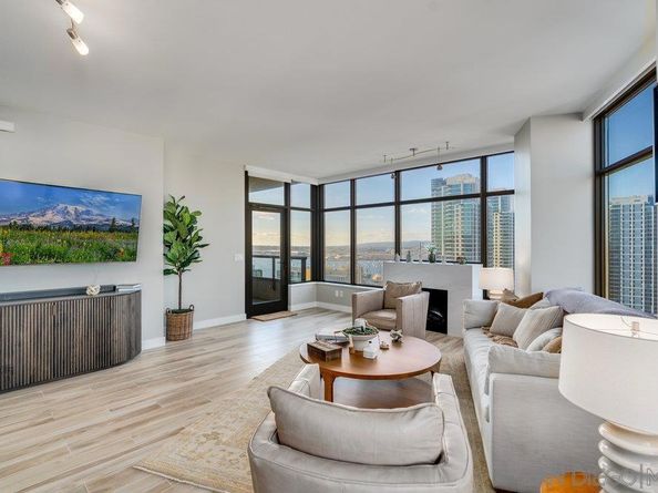 700 W E St 2404, San Diego CA 92101