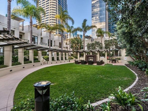 700 W E St 2404, San Diego CA 92101