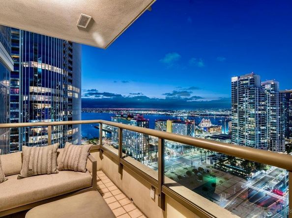 700 W E St 2404, San Diego CA 92101