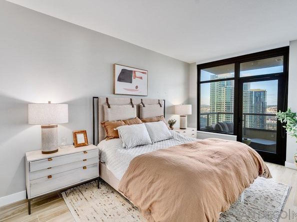 700 W E St 2404, San Diego CA 92101