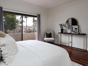 4351 Nobel Dr 60, San Diego CA 92122