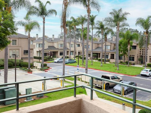 4351 Nobel Dr 60, San Diego CA 92122