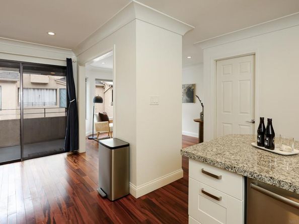 4351 Nobel Dr 60, San Diego CA 92122