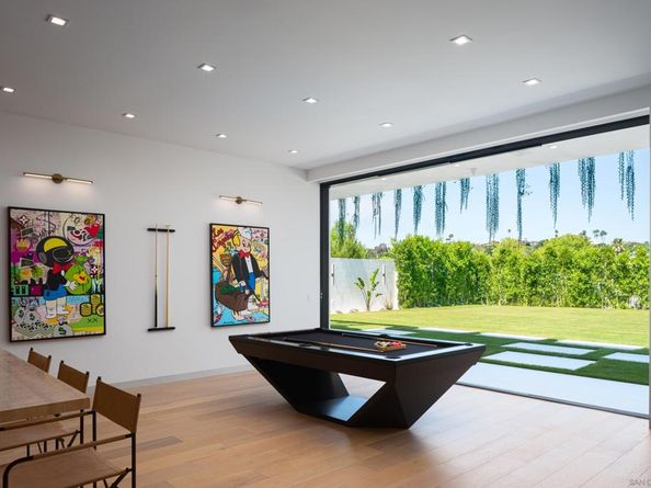 6283 La Jolla Scenic Drive S, San Diego CA 92037