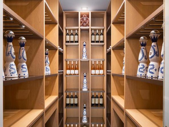 6283 La Jolla Scenic Drive S, San Diego CA 92037