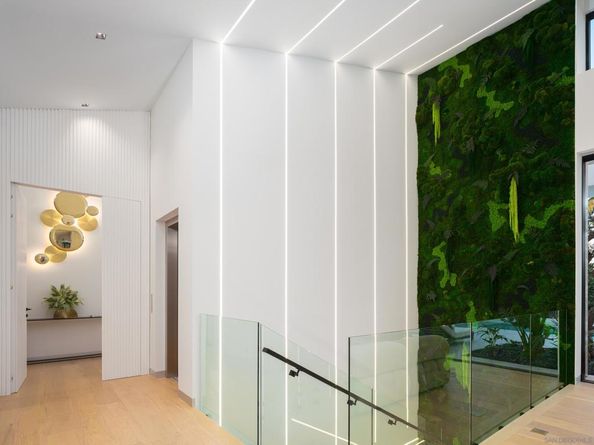 6283 La Jolla Scenic Drive S, San Diego CA 92037