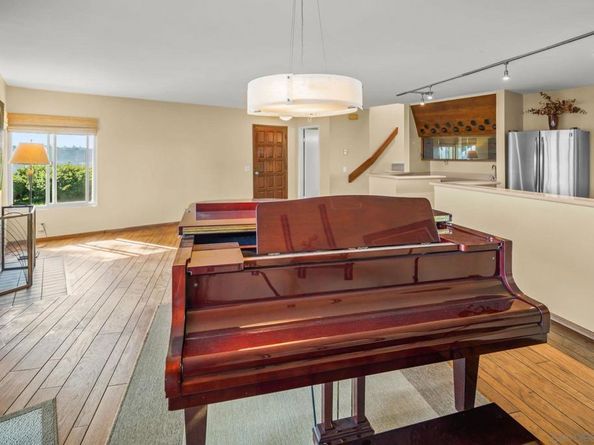 6635 Canyon Rim Row 182, San Diego CA 92111