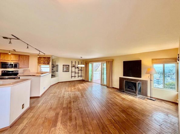 6635 Canyon Rim Row 182, San Diego CA 92111