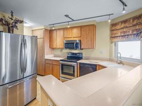 6635 Canyon Rim Row 182, San Diego CA 92111