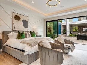 6389 Castejon, La Jolla CA 92037