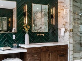 6389 Castejon, La Jolla CA 92037