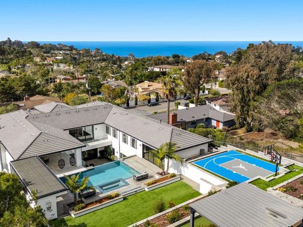 6389 Castejon, La Jolla CA 92037