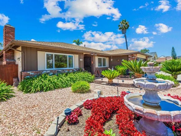 1261 La Mirada Ave, Escondido CA 92026