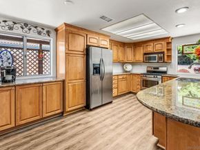 1261 La Mirada Ave, Escondido CA 92026