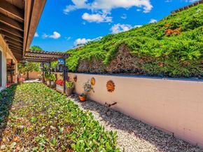 1261 La Mirada Ave, Escondido CA 92026