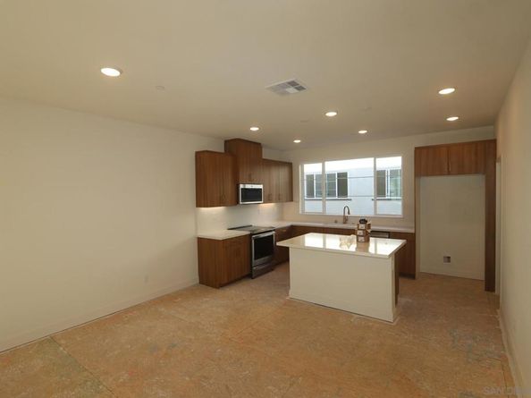 12811 ENCANTADORA Unit 31 Unit 31, San Diego CA 92129