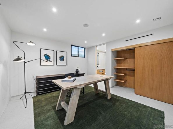 7376 Fay Ave, La Jolla CA 92037