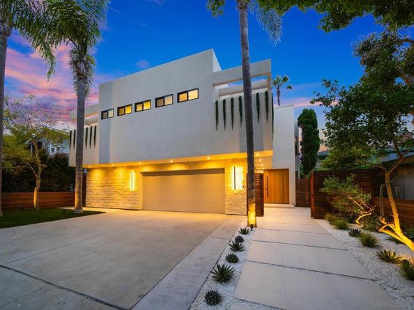 7376 Fay Ave, La Jolla CA 92037