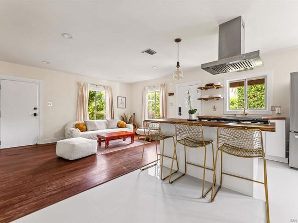 11202 Emelita, North Hollywood CA 91601