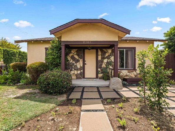 11202 Emelita, North Hollywood CA 91601