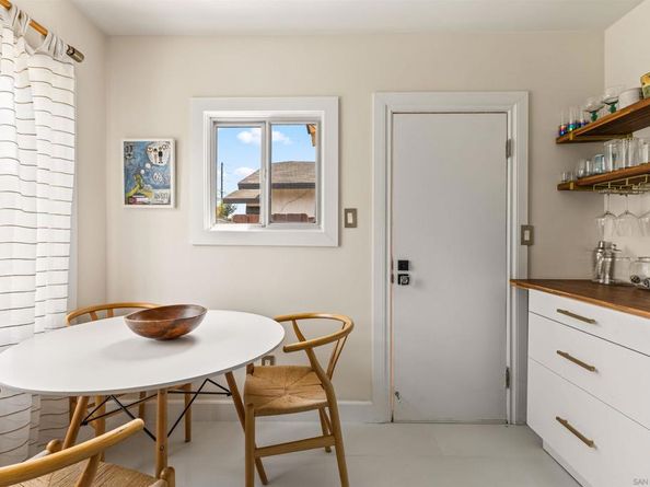 11202 Emelita, North Hollywood CA 91601