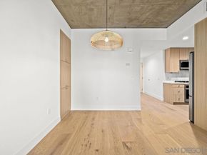 801 Ash St 402, San Diego CA 92101