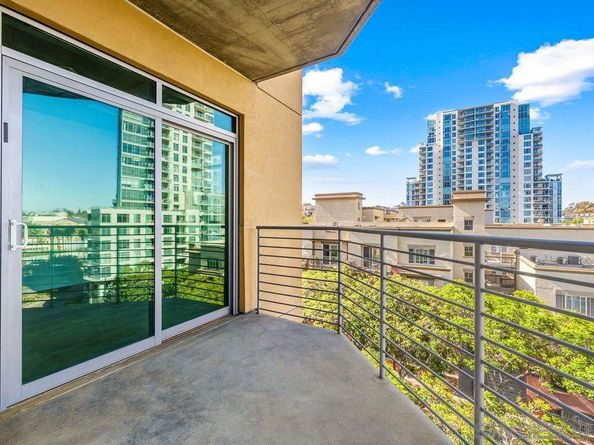 801 Ash St 402, San Diego CA 92101