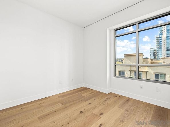 801 Ash St 402, San Diego CA 92101