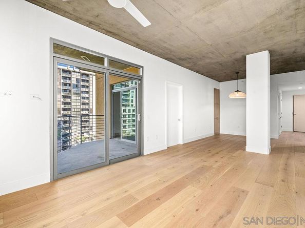 801 Ash St 402, San Diego CA 92101