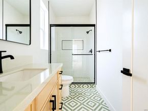 2945 47 B St, San Diego CA 92102