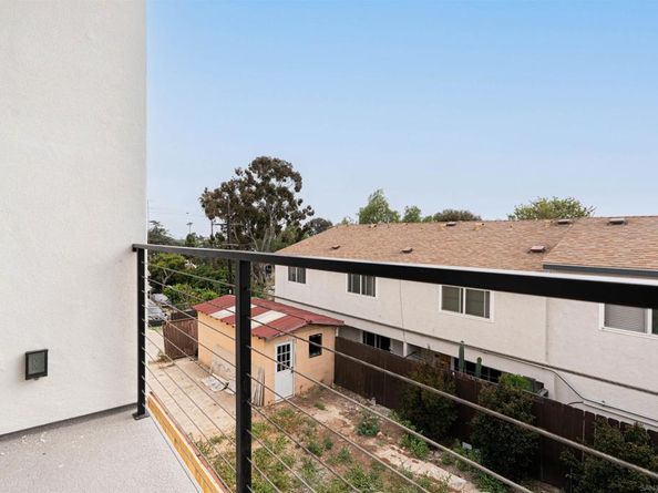 2945 47 B St, San Diego CA 92102