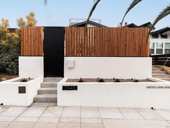 2945 47 B St, San Diego CA 92102