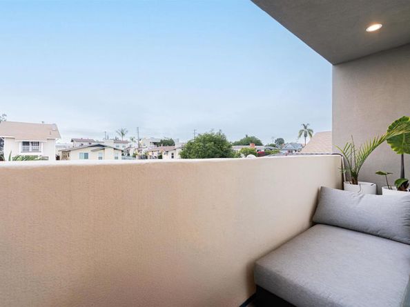 2945 47 B St, San Diego CA 92102