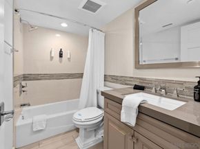 6639 La Jolla blvd, San Diego CA 92037