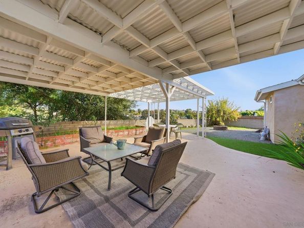 4950 Dafter Dr, San Diego CA 92102