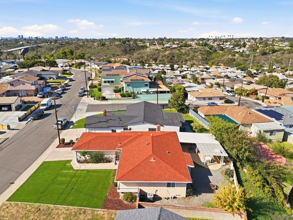 4950 Dafter Dr, San Diego CA 92102