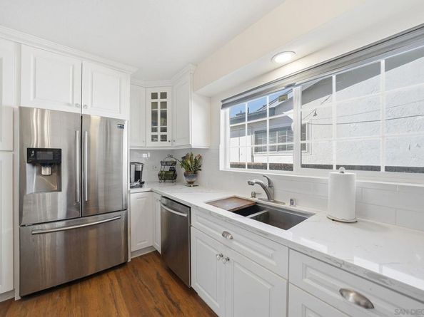 4950 Dafter Dr, San Diego CA 92102