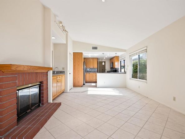 18113 Calle Estepona, San Diego CA 92128