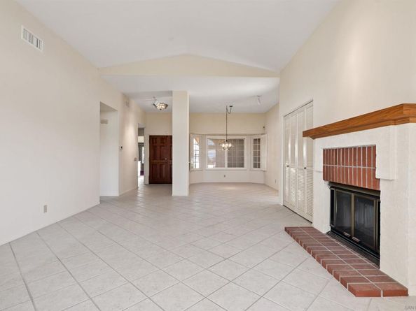 18113 Calle Estepona, San Diego CA 92128